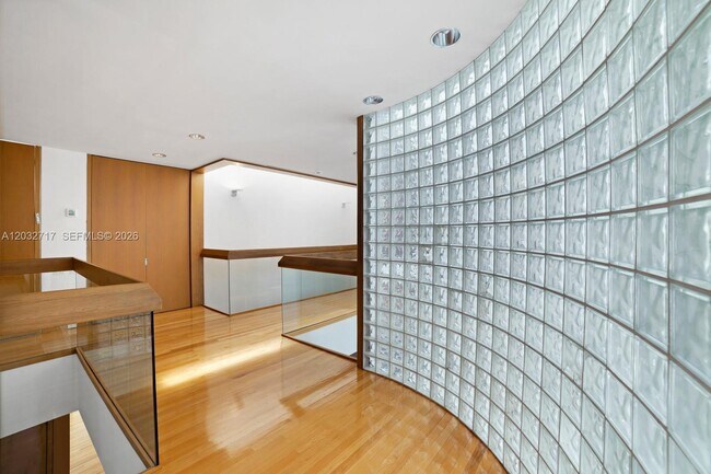 Building Photo - 6070 SW 128th St