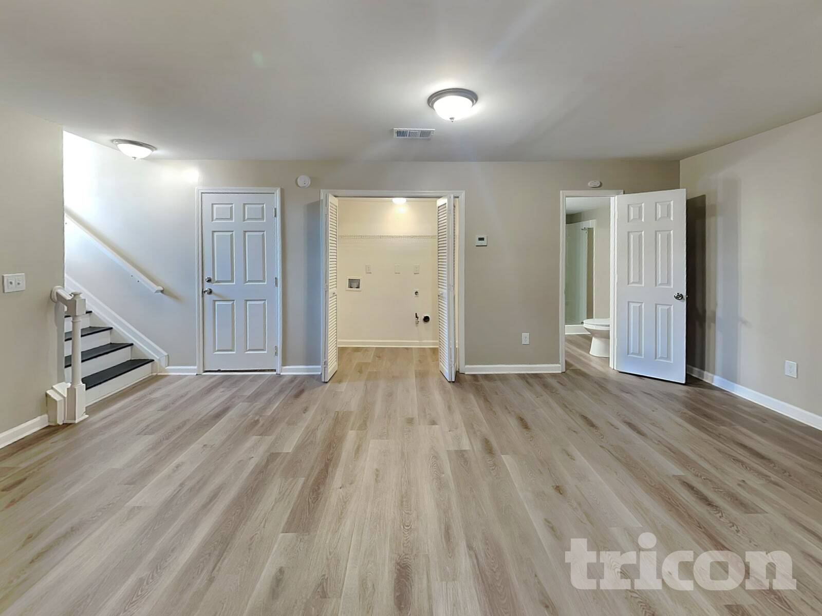 Building Photo - 985 Brookmont Dr S W