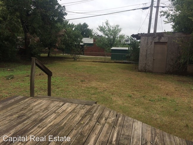 Building Photo - 3 br, 1.5 bath House - 116 W. Steed Dr.