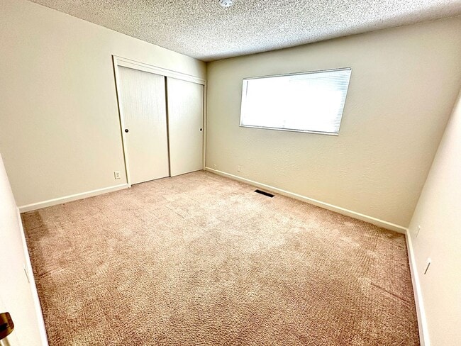 Building Photo - Beautiful 4 bedroom in Pleasanton