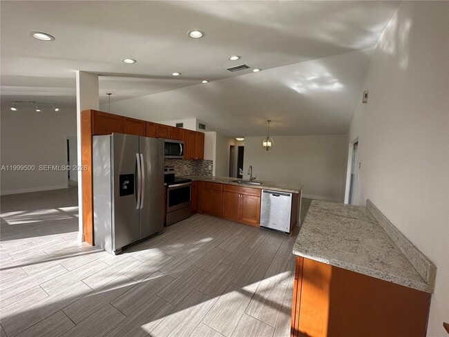 Building Photo - 9841 Ridge Creek Rd