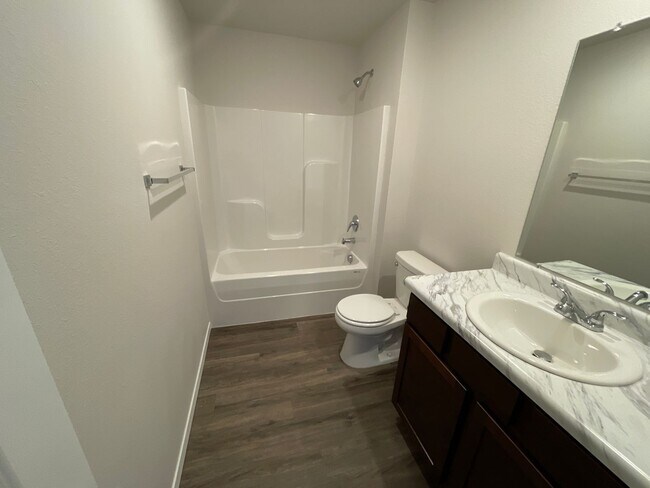 Building Photo - Pre-Leasing Now | Beautiful 3 Bed, 2 Bath Home in Siloam Springs | Available June 14