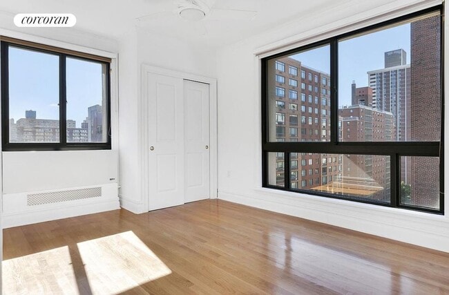 Primary Photo - 203 W 90th St