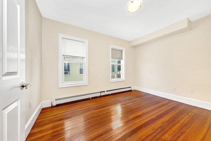 Building Photo - 9 Winter Hill Rd