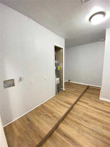 Building Photo - 1011 N Lucas Dr