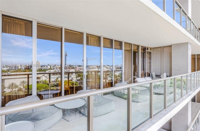 Building Photo - 9705 Collins Ave