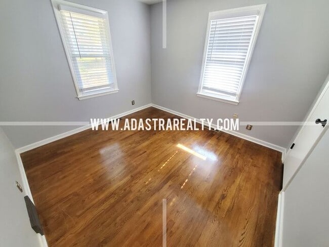 Building Photo - Spacious Overland Park Ranch Home w/Finished Basement-Available NOW!!