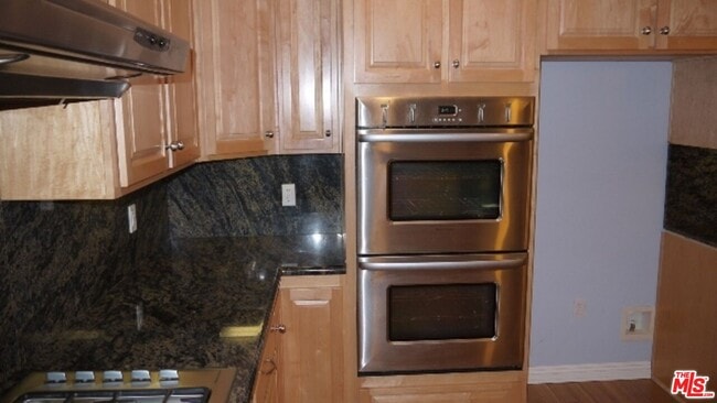 Building Photo - 5560 Buffalo Ave