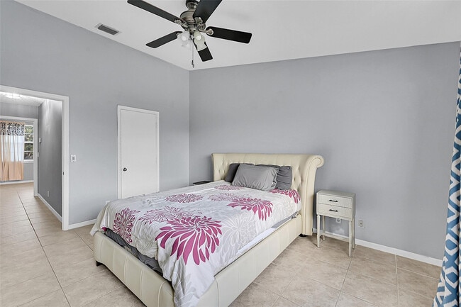 Building Photo - 5400 Jubilee Way