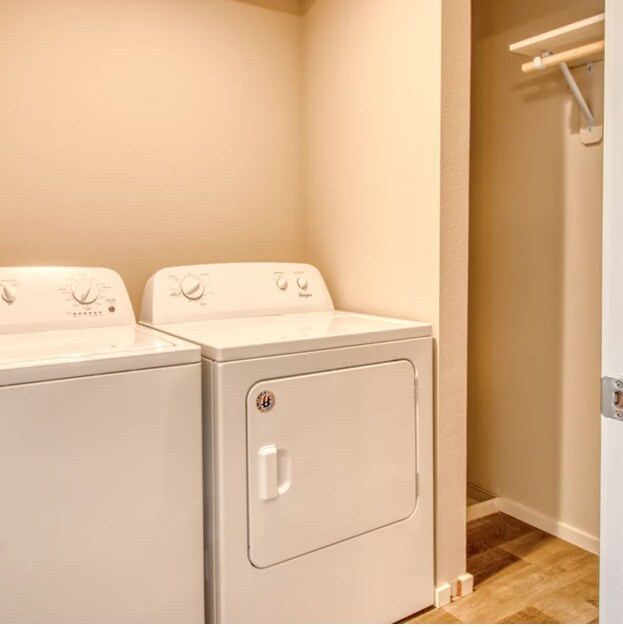 Building Photo - Ridgeview Heights