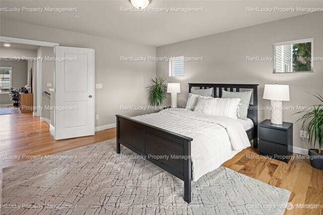 Building Photo - Stunning Like-New Home in Arbor Mist – Pri...