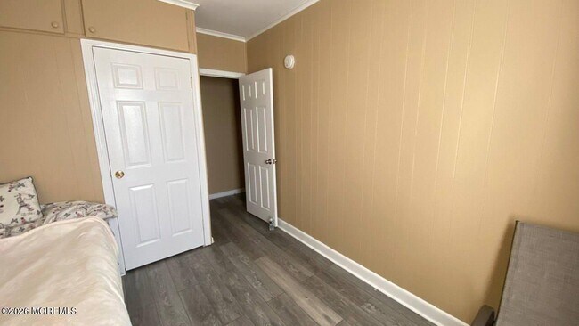 Building Photo - 119 14th Ave