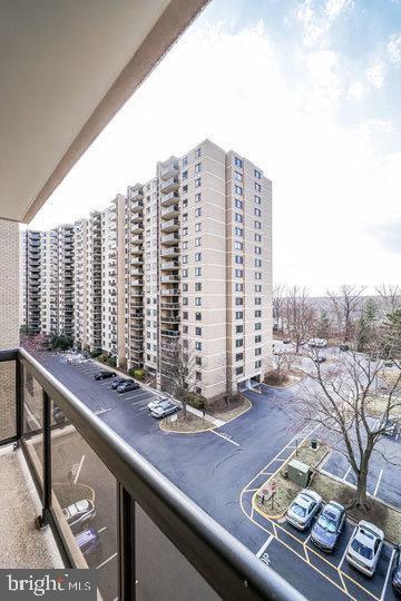 Building Photo - 205 Yoakum Pkwy