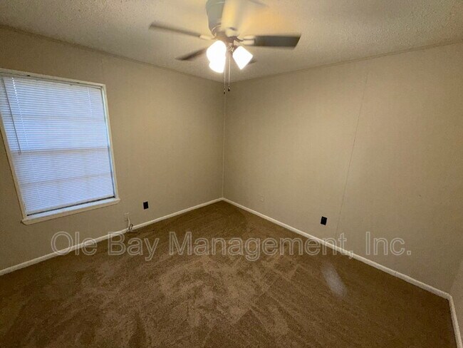 Building Photo - 1803 Runnels Rd