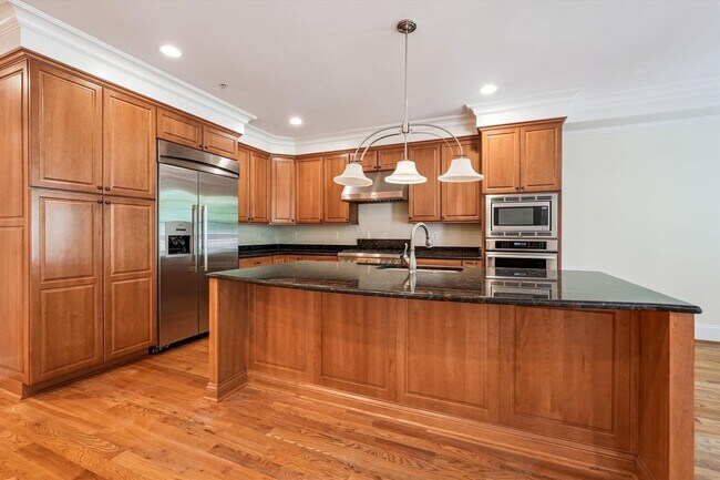 Building Photo - Incredible 4BR, 4.5BA Luxury Bethesda Home!!