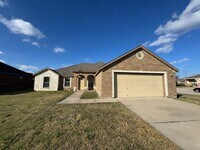 Building Photo - 9901 Diana Dr