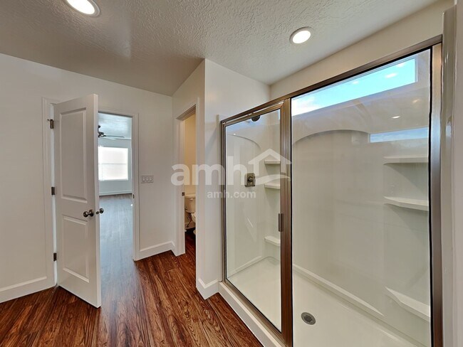 Building Photo - 1328 White St