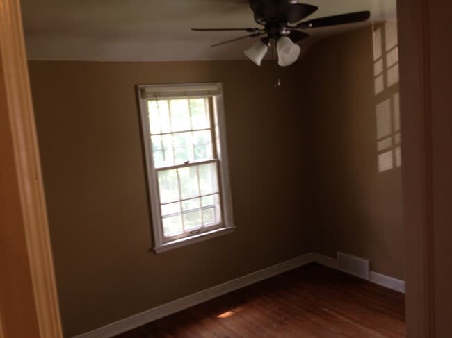 Building Photo - 345 Ramsey St