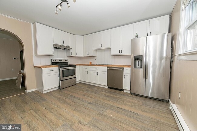 Building Photo - 90 Tufts Rd