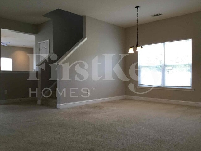 Building Photo - 127 Colville Rd