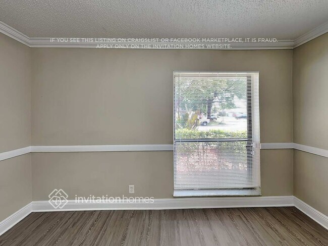 Building Photo - 3914 NW 72nd Dr