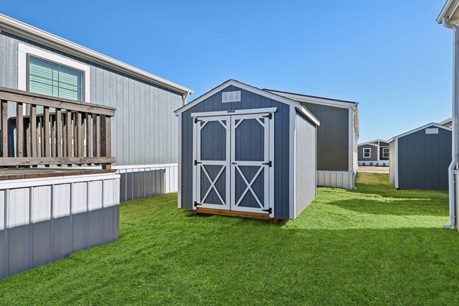 Building Photo - 1609 Swallowtail Dr