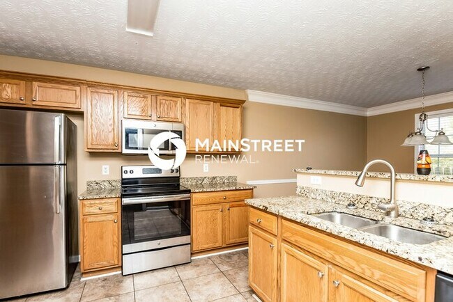 Building Photo - 1556 Marceau Dr