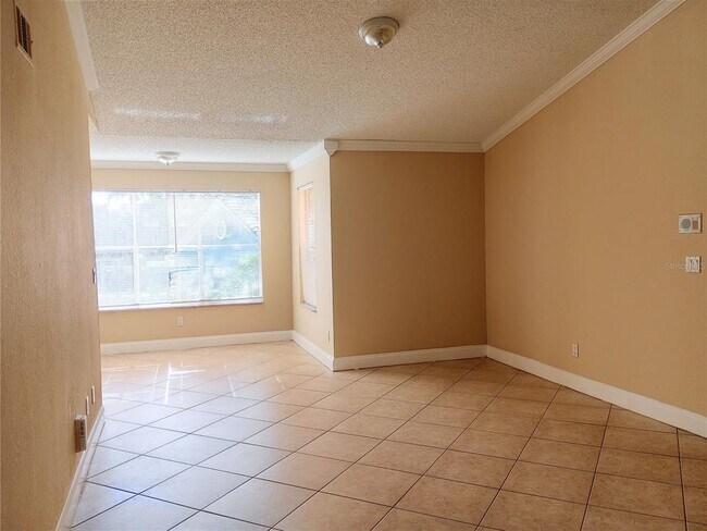 Building Photo - 5737 Gatlin Ave