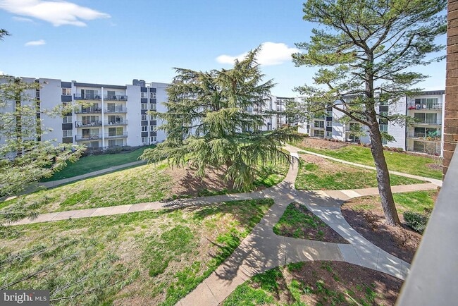 Building Photo - 60 S Van Dorn St