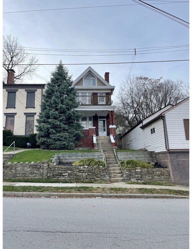 Building Photo - 205 Western Ave