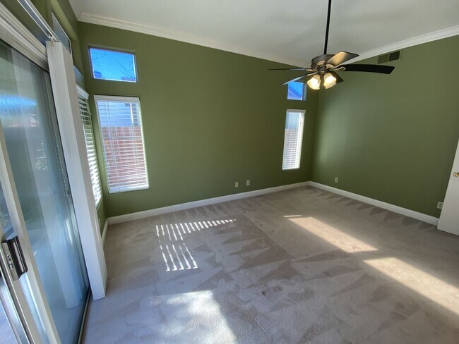 Building Photo - Charming Single-Story Home in Tracy — Acro...