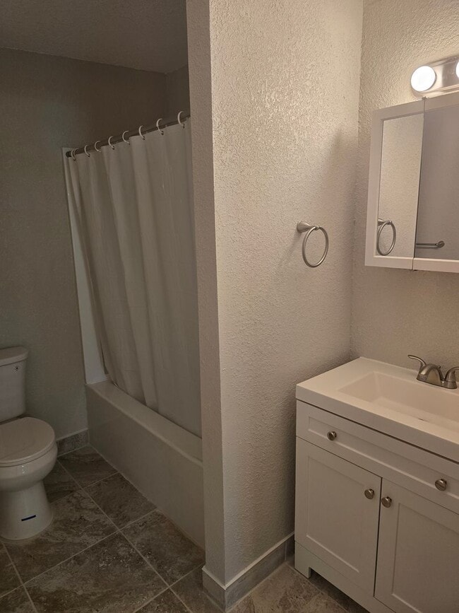 Building Photo - Beautiful 3/2 on Large Lot in Homosassa!!!