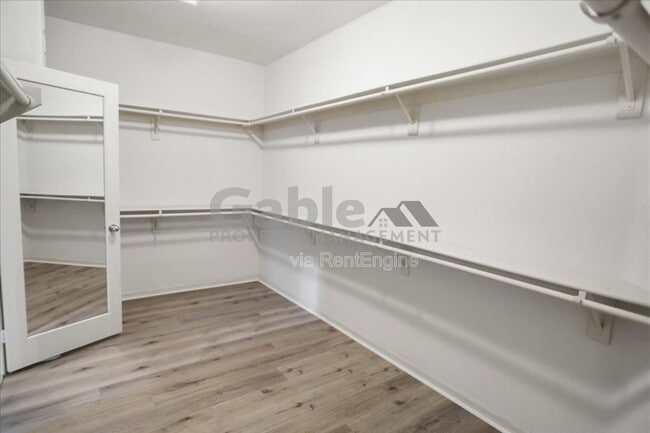 Building Photo - 26925 Carmelita Dr