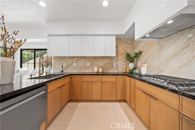 Building Photo - 22011 La Puente Rd