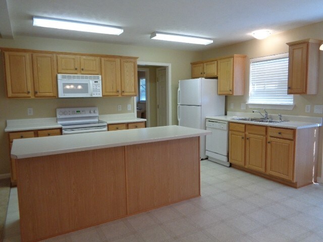 Building Photo - 4239 Turnberry Rd