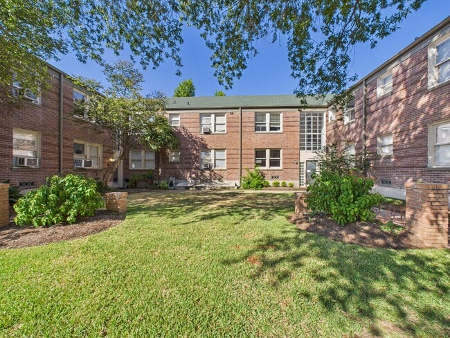 Building Photo - 1920 Richmond Ave.