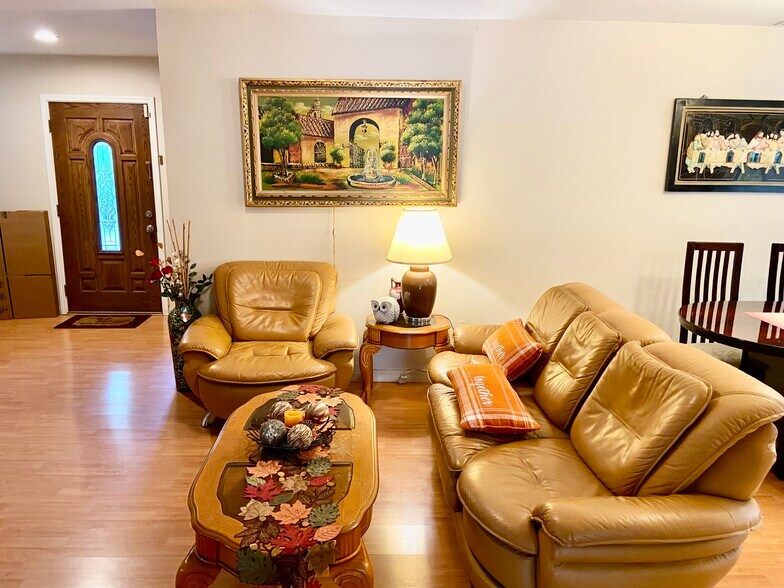 Building Photo - 4058 Garden Ave
