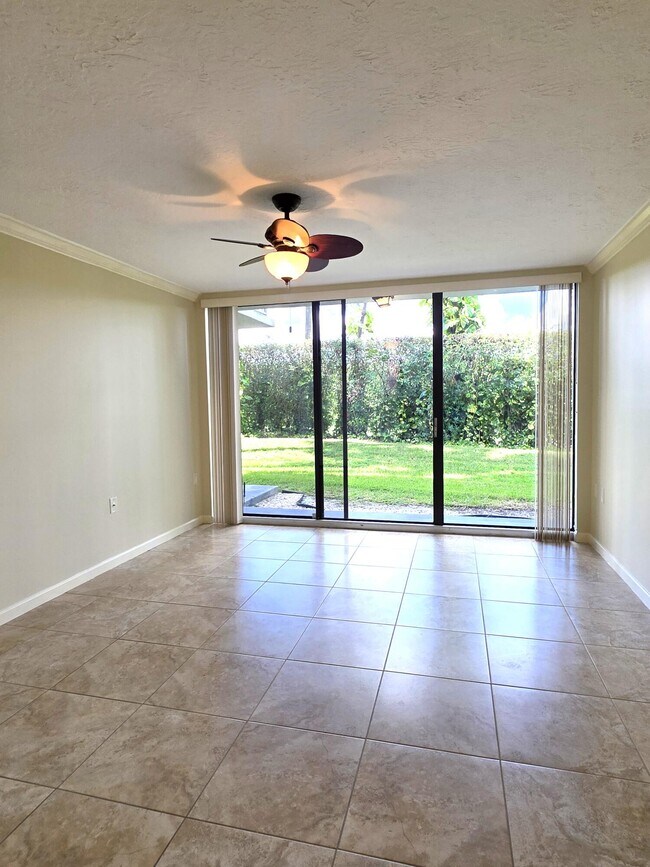 Building Photo - 2721 Village Blvd