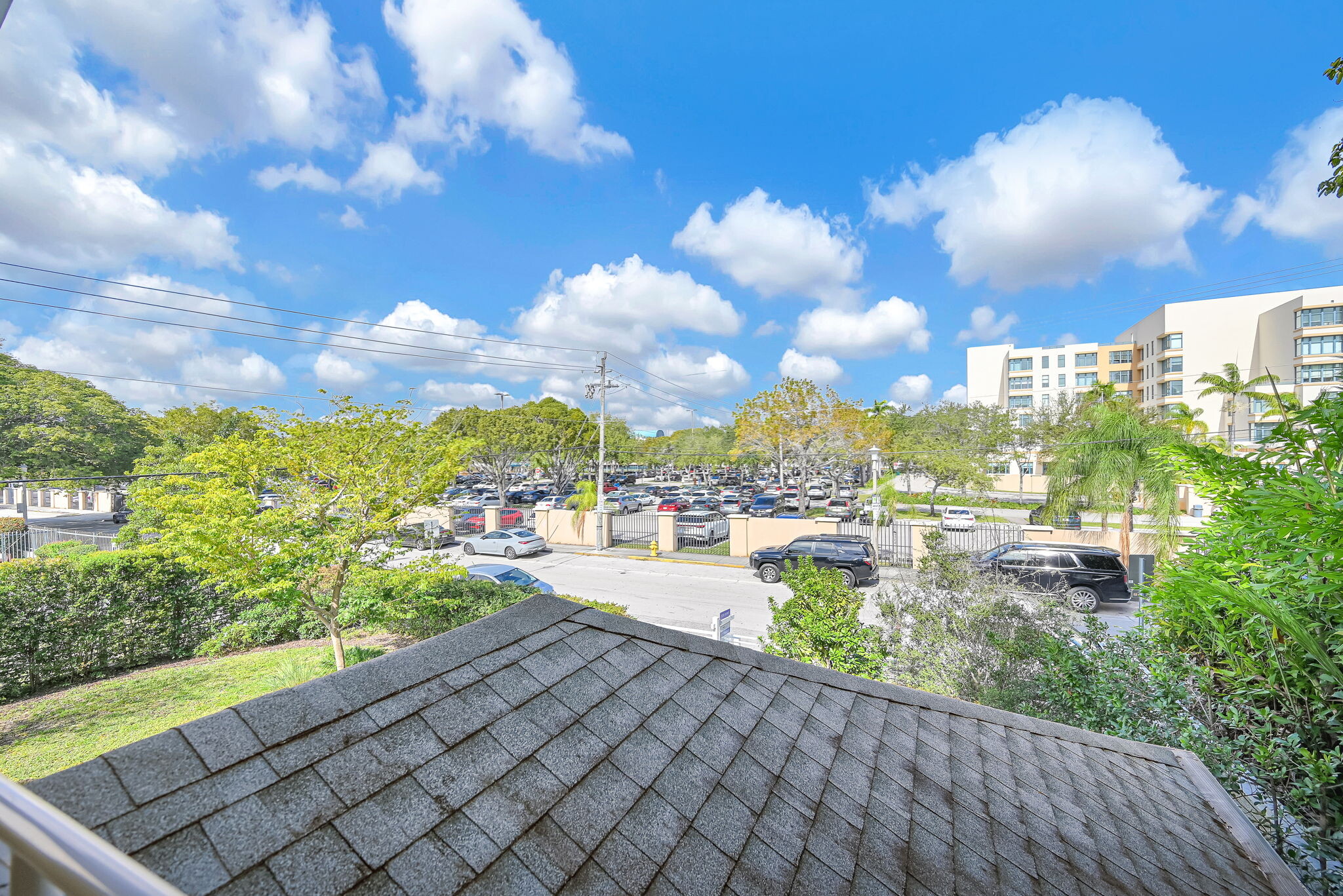 Building Photo - 150 NE 50th Ter