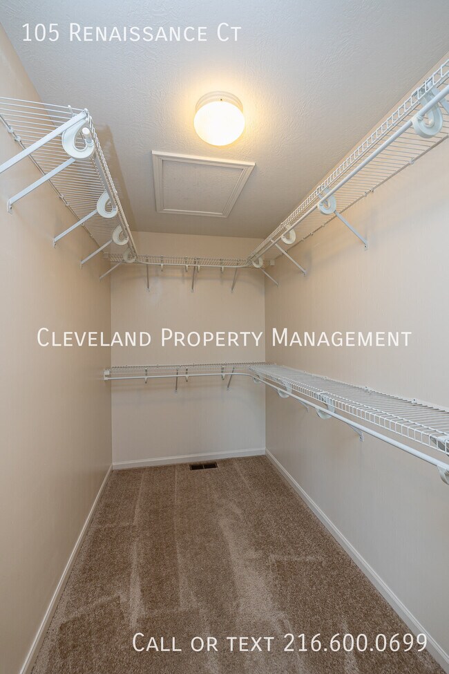 Building Photo - 105 Renaissance Ct
