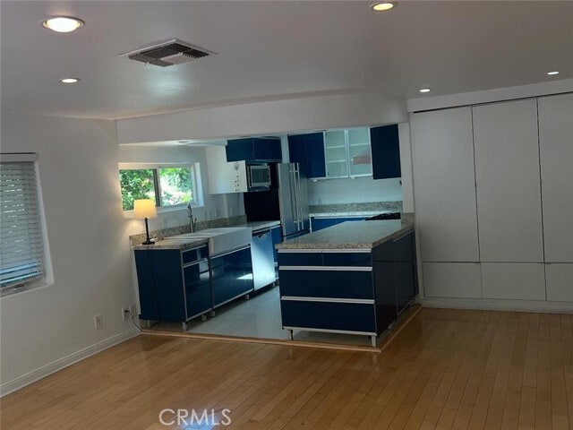 Building Photo - 2400 N Beverly Glen Blvd