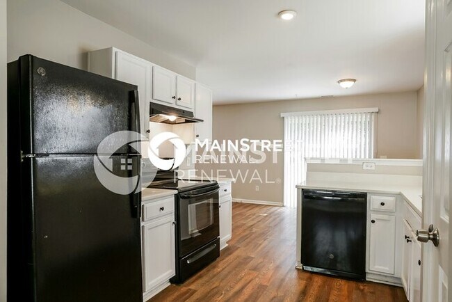 Building Photo - 4 Bedroom Pet-Friendly Home in Raleigh, NC with Main Street Renewal