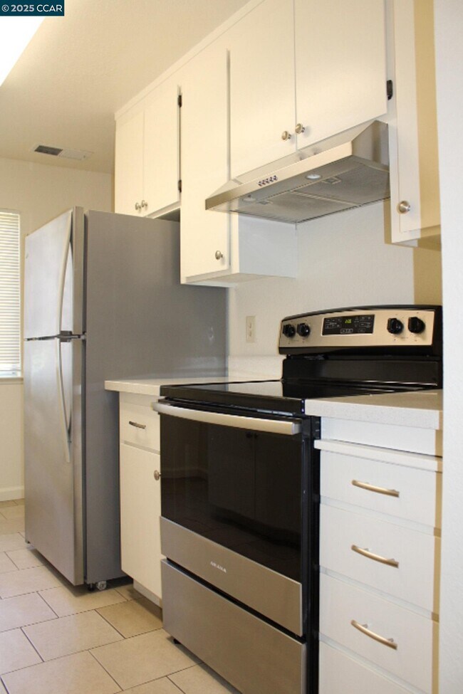 Building Photo - 4811 Appian Way