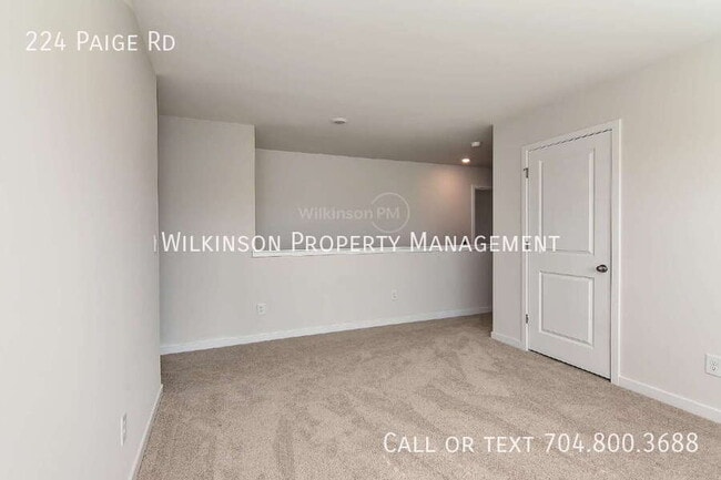 Building Photo - 224 Paige Rd