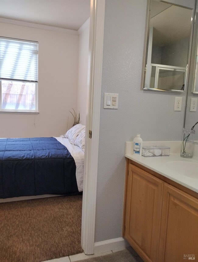 Building Photo - 1122 Mitchell Ln