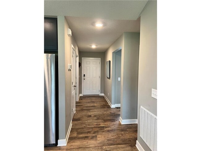 Building Photo - 20665 Gosford Way