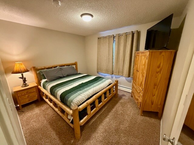Building Photo - 2808 Iris Dr