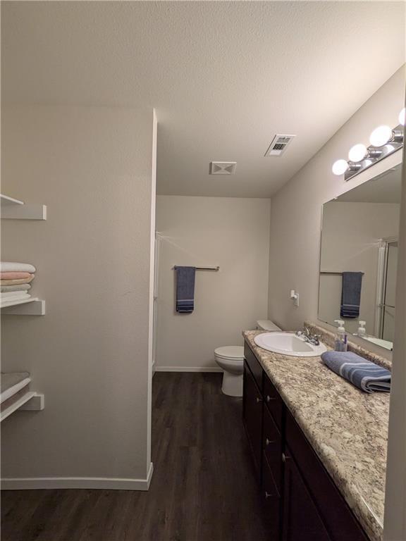 Building Photo - 8110 Dogwood Dr