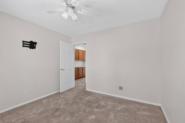 Building Photo - 5134 Hattiesburg Ave NW