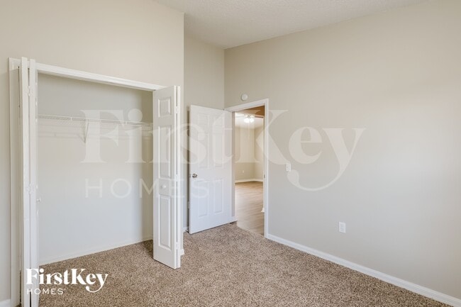 Building Photo - 6512 Viewpoint Ct